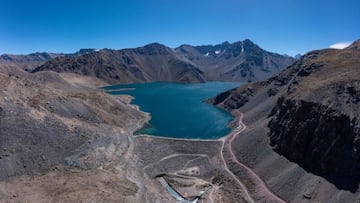 Así luce el Embalse el Yeso al 100 por ciento de su capacidad: pocas veces se vio algo así en la región Metropolitana