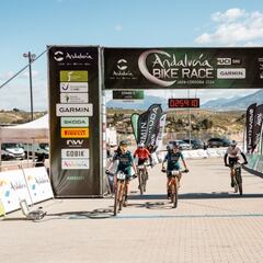 Cambios de líderes con Stutzman-Seeewald y Wüst-Van Doorn