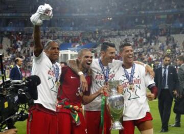 Bruno Alves, Pepe, Jose Fonte y Cristiano Ronaldo.