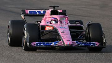 Alpine&#039;s Spanish driver Fernando Alonso drives during the third day of Formula One (F1) pre-season testing at the Bahrain International Circuit in the city of Sakhir on March 12, 2022. (Photo by Giuseppe CACACE / AFP)