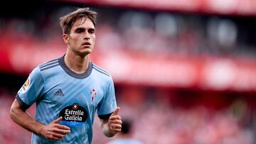 Denis Suárez durante el partido contra el Athletic en San Mamés.