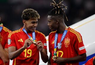 España, de madrugada ante Uruguay