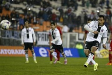 Colo Colo superó por 4-2 a Ñublense en el Estadio Monumental.