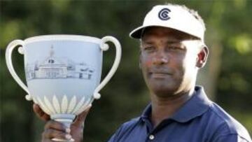 EL SUSTITUTO. La ausencia de Tiger Woods por lesión ha concedido protagonismo al veterano golfista fiyiano.