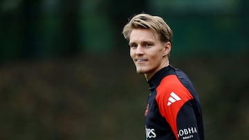 El capitán del Arsenal, Martin Odegaard, está de regreso en los entrenamientos, por lo que podría tener actividad ante el Inter en Champions League.
