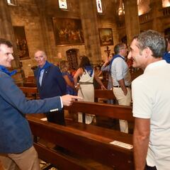La plantilla del Athletic participa en la ofrenda de Begoña