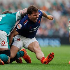 Drama en Francia: Dupont tiene el cruzado roto