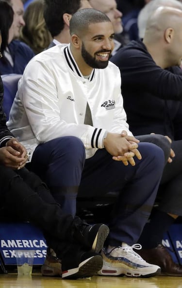Todd Gurley no tiene el teléfono de Drake para evitar la maldición