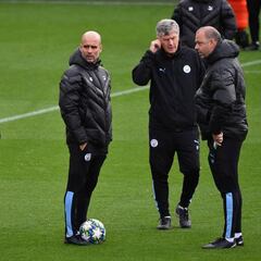 Pep Guardiola hará rotaciones pesando en el Liverpool