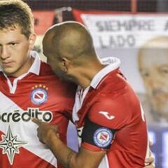 El jeque da otro volantazo y rompe con Esteban Rolón