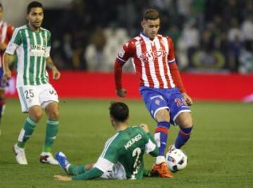 Antonio Sanabria. (19 años) Compañero de Halilovic en el Sporting y una de las promesas del fútbol sudamericano. 5 goles en 9 partidos le avalan. El paraguayo está aprovechando cada minuto en Primera División después de no haber tenido oportunidad en el Roma la temporada pasada. 