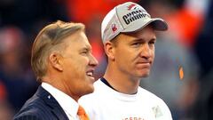 John Elway y el &uacute;ltimo QB al que convenci&oacute; para jugar con &eacute;l: Peyton Manning.