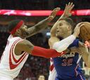 Griffin (26-14-13) alarga la fiesta de unos Clippers sin Paul