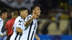 Paredes le quita una histórica marca a 'Chamaco' Valdés