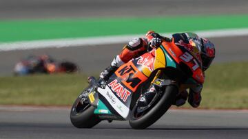 LAGOA, ALGARVE, PORTUGAL - MARCH 25: Pedro Acosta of Spain and Red Bull KTM Ajo rounds the bend during the MotoGP Of Portugal - Qualifying at Autodromo do Algarve on March 25, 2023 in Lagoa, Algarve, Portugal. (Photo by Mirco Lazzari gp/Getty Images)