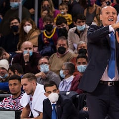 El Baskonia destituye a Ivanovic y recupera al croata Neven Spahija