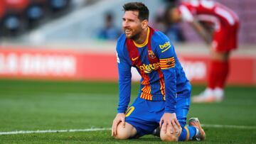 GRAFCAT2841. BARCELONA, 08/05/2021.- El jugador del FC Barcelona Leo Messi durante el partido de Liga que su equipo disputa ante el Atl&eacute;tico de Madrid esta tarde en el Camp Nou de Barcelona. EFE/Enric Fontcuberta
 TRISTEZA
 PUBLICADA 09/05/21 NA MA