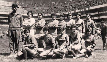 En 1971 se llevó a cabo el primer Campeonato Mundial de Futbol Femenil en el Estadio Azteca. Para el partido de inauguración, México venció 3-0 a Argentina. El Azteca aclamó a las futbolistas nacionales.