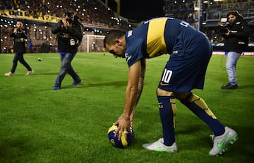 13 de julio de 2015 | El jugador argentino llen¨® la Bombonera en Buenos Aires con 45.000 almas.