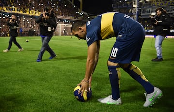 13 de julio de 2015 | El jugador argentino llenó la Bombonera en Buenos Aires con 45.000 almas.