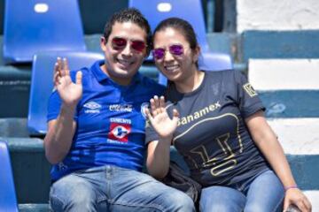 Así se vivió el partido entre cementeros y felinos. Checa las mejores imágenes de los aficionados de ambos equipos