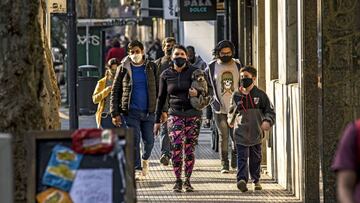 Argentina ha registrado un nuevo pico diario de contagios al sumar en un s&oacute;lo d&iacute;a 10.550 casos, su mayor r&eacute;cord hasta la fecha.