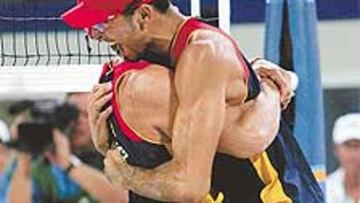 <b>ÉXTASIS. </b>Bosma y Herrera aspiraban al diploma, pero con humildad han llegado a la final.