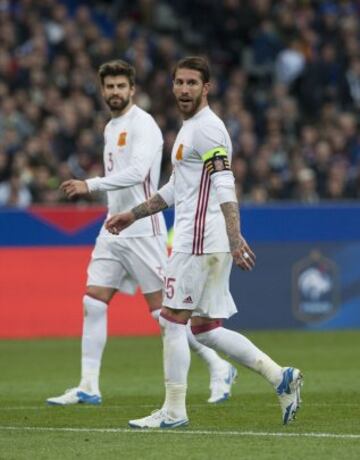 Sergio Ramos y Piqué.