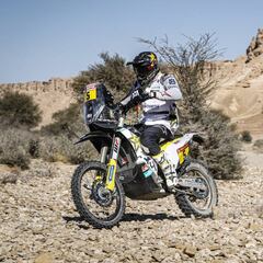 Quintanilla sufre en la 10° etapa y se aleja del líder del Dakar