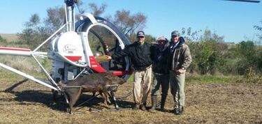Cavani desata la polémica: caza un jabalí y lo publica en redes