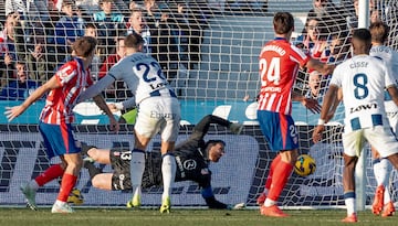 El central cumpli con creces en un partido muy exigente. Adems de conseguir frenar al ataque del que era lder, adems su testarazo inapelable para Oblak le dio los tres puntos al Matagigantes pepinero.