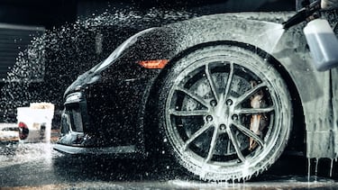 Lavado de coches: ¿Por qué se debe usar un jabón especial?