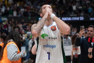 El jugador del Unicaja Osetkowski, sensiblemente emocionado. 