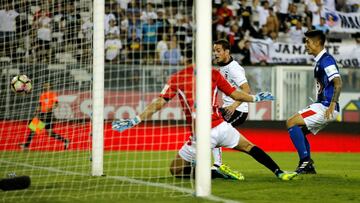 Colo Colo empata con Huachipato y cede sus primeros puntos en casa