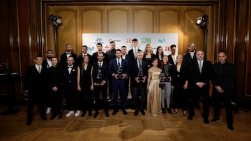 Todos los premiados en la Gala de AS, con Rafa Nadal en el centro.