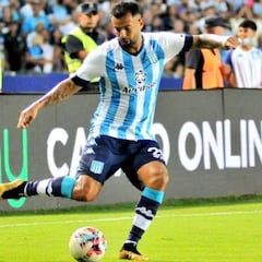 Edwin Cardona asiste, pero deja la cancha por molestia muscular