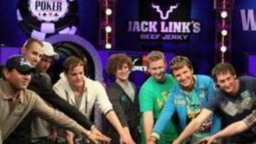 Los nueve aspirantes a la gloria.