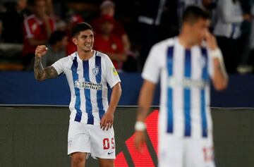 Soccer Football - FIFA Club World Cup - CF Pachuca vs Wydad AC - Zayed Sports City Stadium, Abu Dhabi, United Arab Emirates - December 9, 2017 Pachuca's Victor Guzman celebrates scoring their first goal REUTERS/Amr Abdallah Dalsh