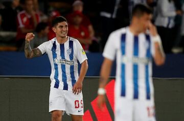 Soccer Football - FIFA Club World Cup - CF Pachuca vs Wydad AC - Zayed Sports City Stadium, Abu Dhabi, United Arab Emirates - December 9, 2017   Pachuca's Victor Guzman celebrates scoring their first goal    REUTERS/Amr Abdallah Dalsh