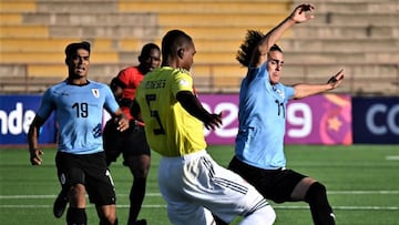 Colombia cayó 1-2 en la tercera jornada ante Uruguay.
