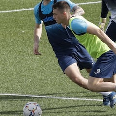 El gol de Garcés reabre el debate en la punta azulona