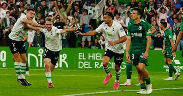 Peque abrió la lata contra el Burgos tras una gran jugada individual de Andrés Martín. El catalán lleva cuatro goles en las tres últimas jornadas.