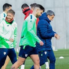 Lezama: sin Herrera y con Iñigo Martínez tocando balón
