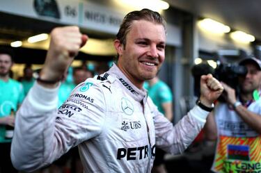 Rosberg extends championship lead with win in Baku