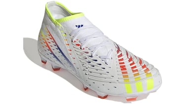 10 regalos de Navidad para amantes del fútbol: camisetas, botas, balones y más