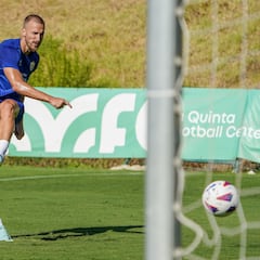 El Almería vende a Ely al Gremio