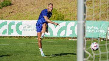 El Almería vende a Ely al Gremio