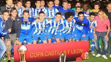 <b>CAMPEONES. </b>La Ponfe, con su primera Copa de Castilla y León.
