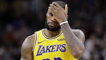 Los Lakers no han tenido un inicio de campa&ntilde;a prometedor a pesar de contar con el &lsquo;Rey&rsquo;. Con marca de 2-5, igualaron el peor inicio de temporada en la carrera de James.