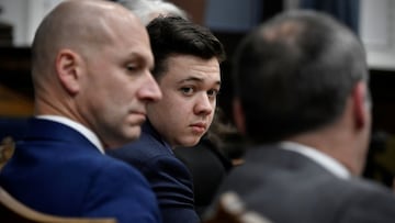 Kyle Rittenhouse looks over to his attorneys as the jury is dismissed for the day during his trial at the Kenosha County Courthouse in Kenosha, U.S., November 18, 2021. Sean Krajacic/Pool via REUTERS